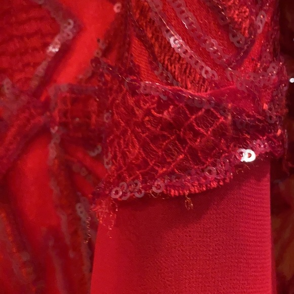 Nicole Backi Gown as Seen on Peggy - Picture 10 of 17